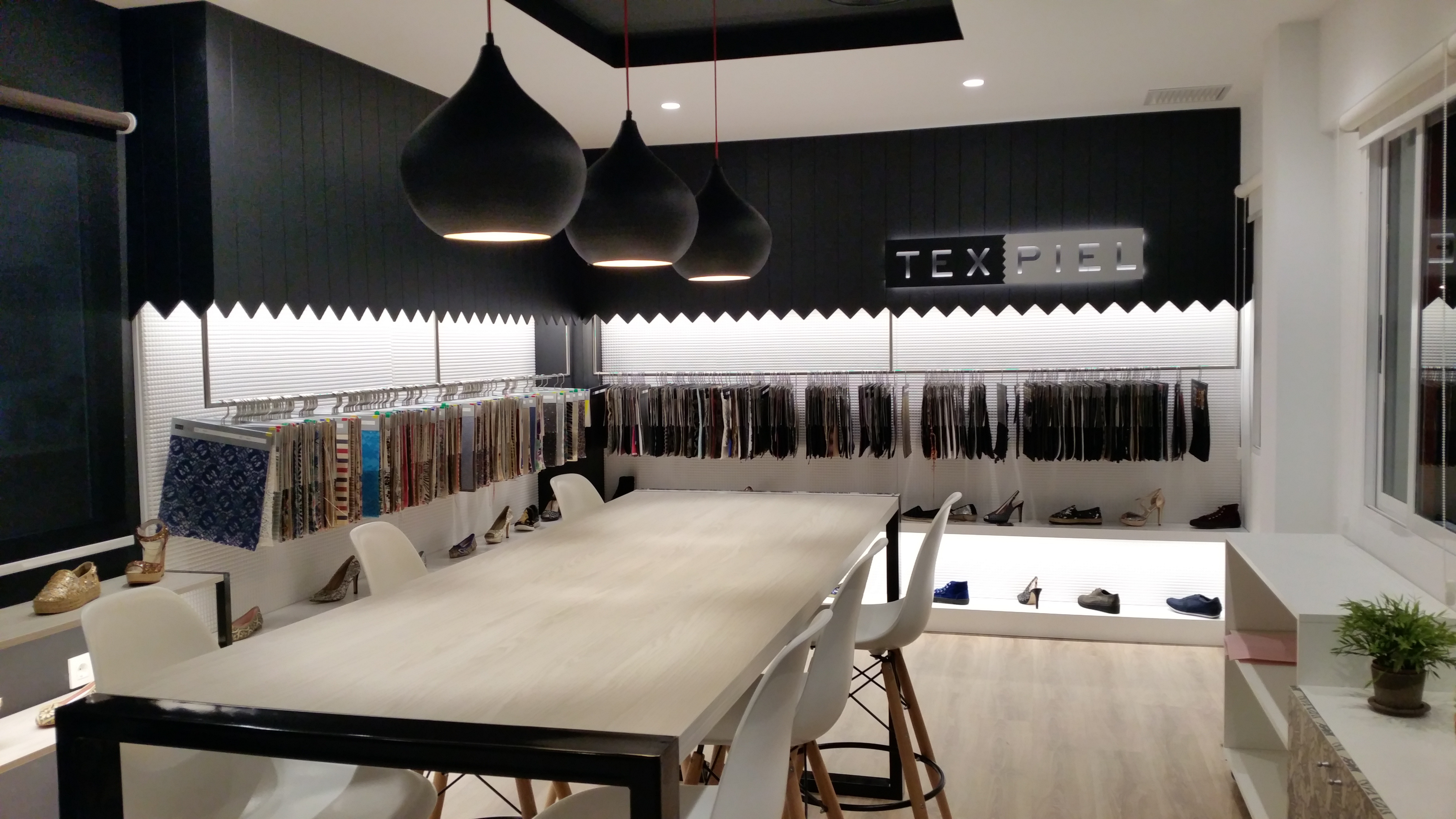 Sala de muestras de Texpiel / P. I. Torrellano Elche